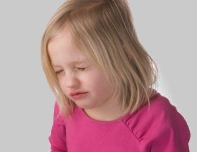 Giai phap cho be bi roi loan tieu hoa khi uong sua hinh anh