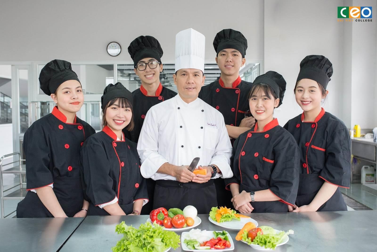 Cao dang Dai Viet anh 4