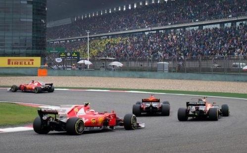 Truoc gio ban ve F1 o Viet Nam: Ve F1 the gioi dat co nao? hinh anh
