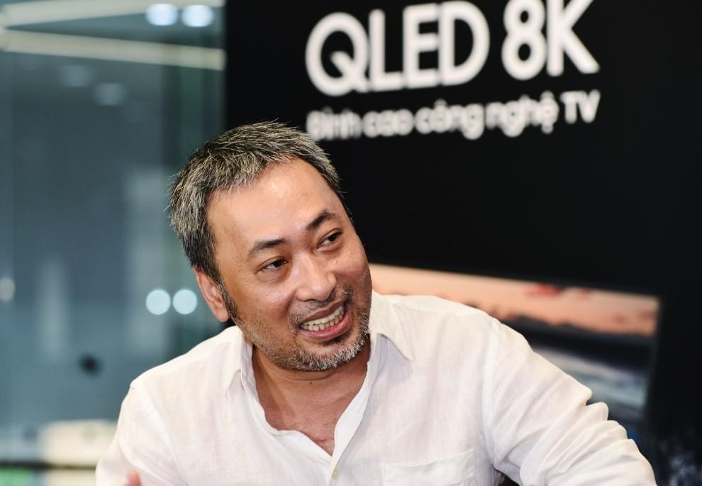 Dao dien Quang Dung: ‘Rap phim va TV co the chung song hoa binh’ hinh anh