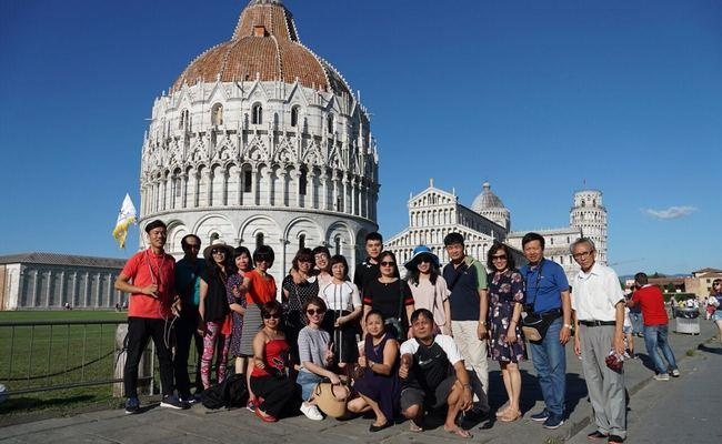 De Viet va hanh trinh den voi thuong hieu uy tin ve visa, tour chau Au hinh anh