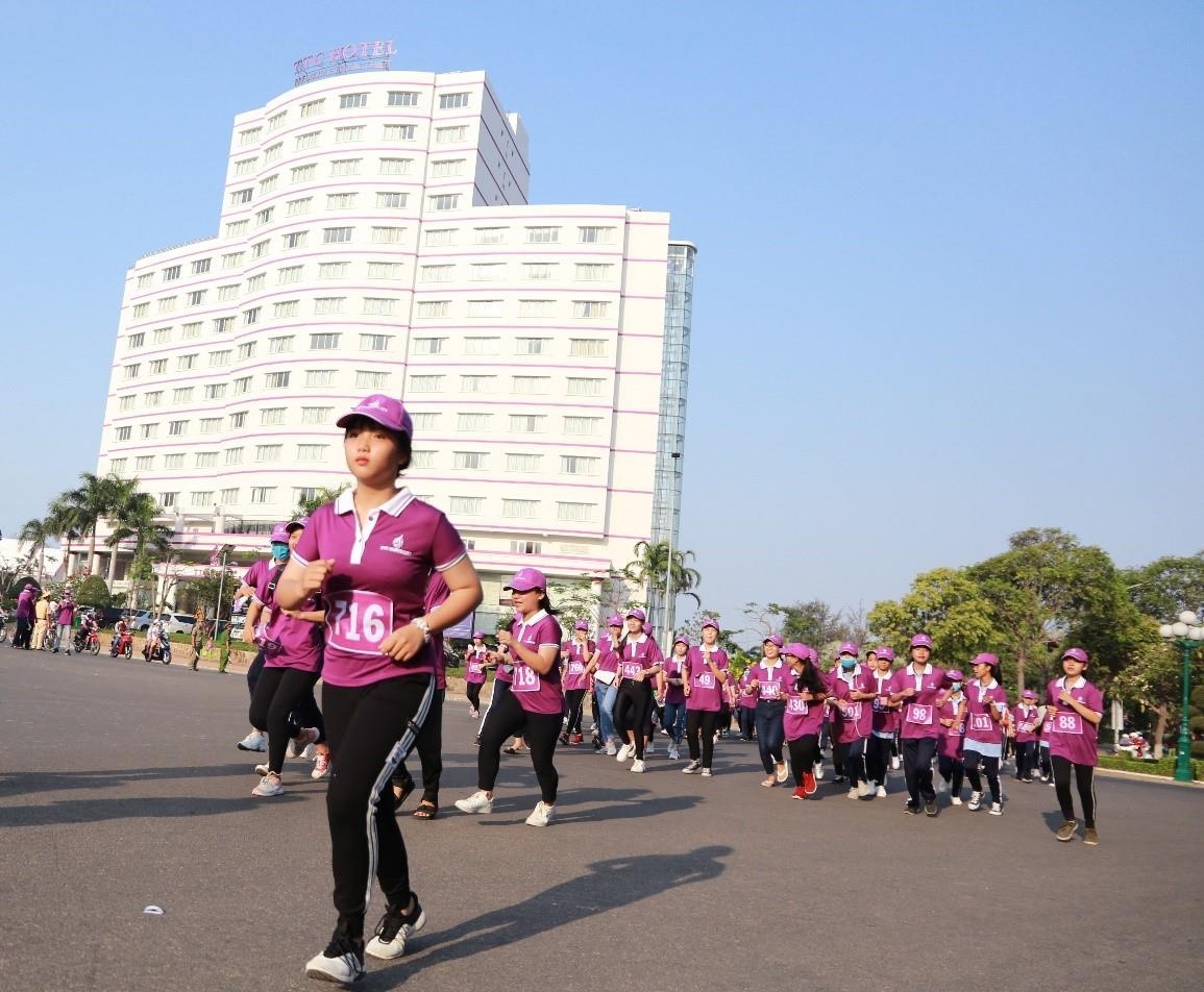 Cung TTC chay vi suc khoe cong dong anh 5