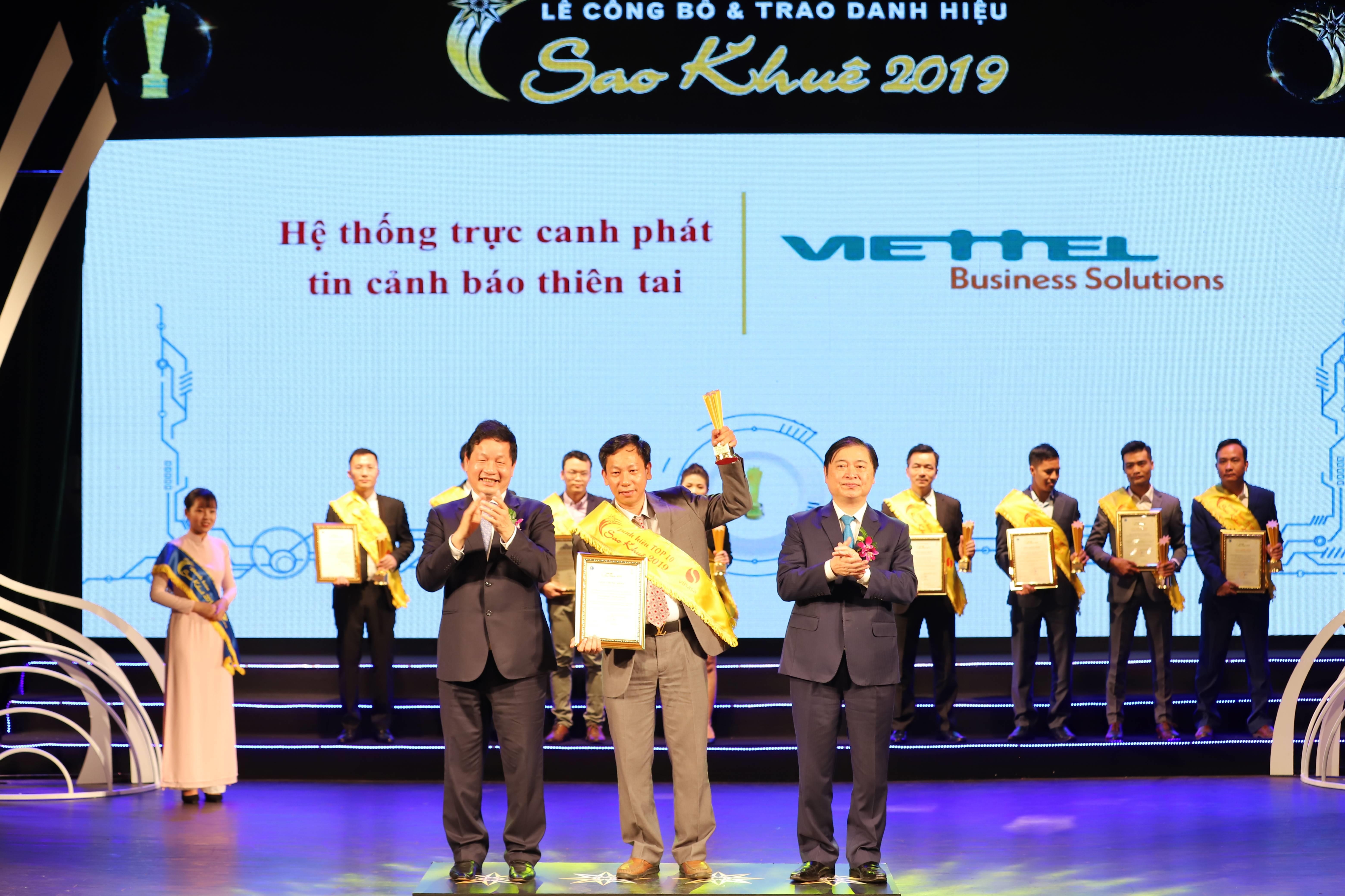 12 san pham cua Viettel duoc vinh danh tai le trao giai Sao Khue hinh anh