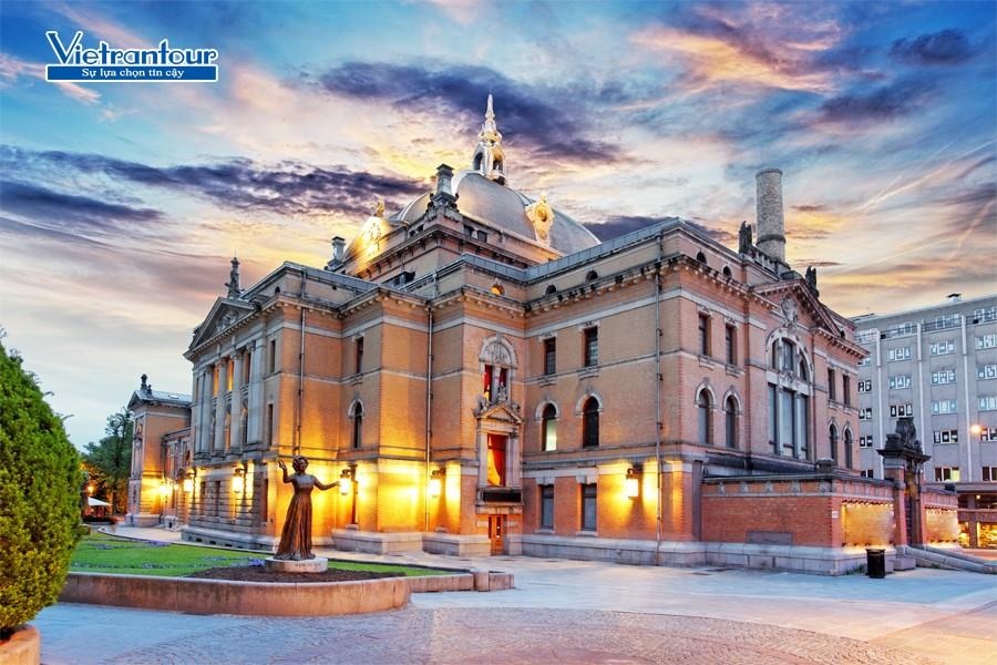 Du lich Vietrantour anh 6