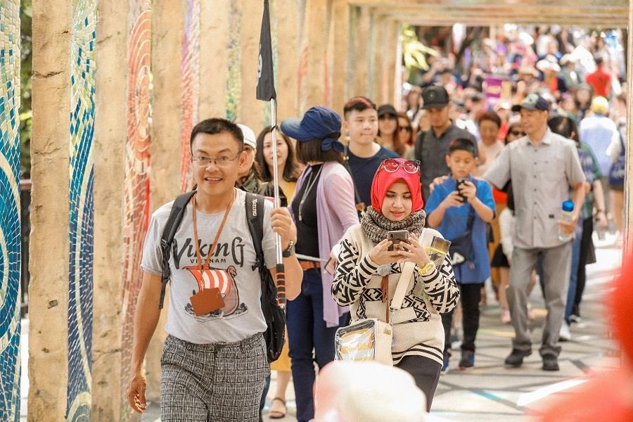 Hon 3.000 du khach Indonesia den Sun World Ba Na Hills trong mot thang hinh anh