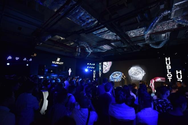 Hublot anh 4