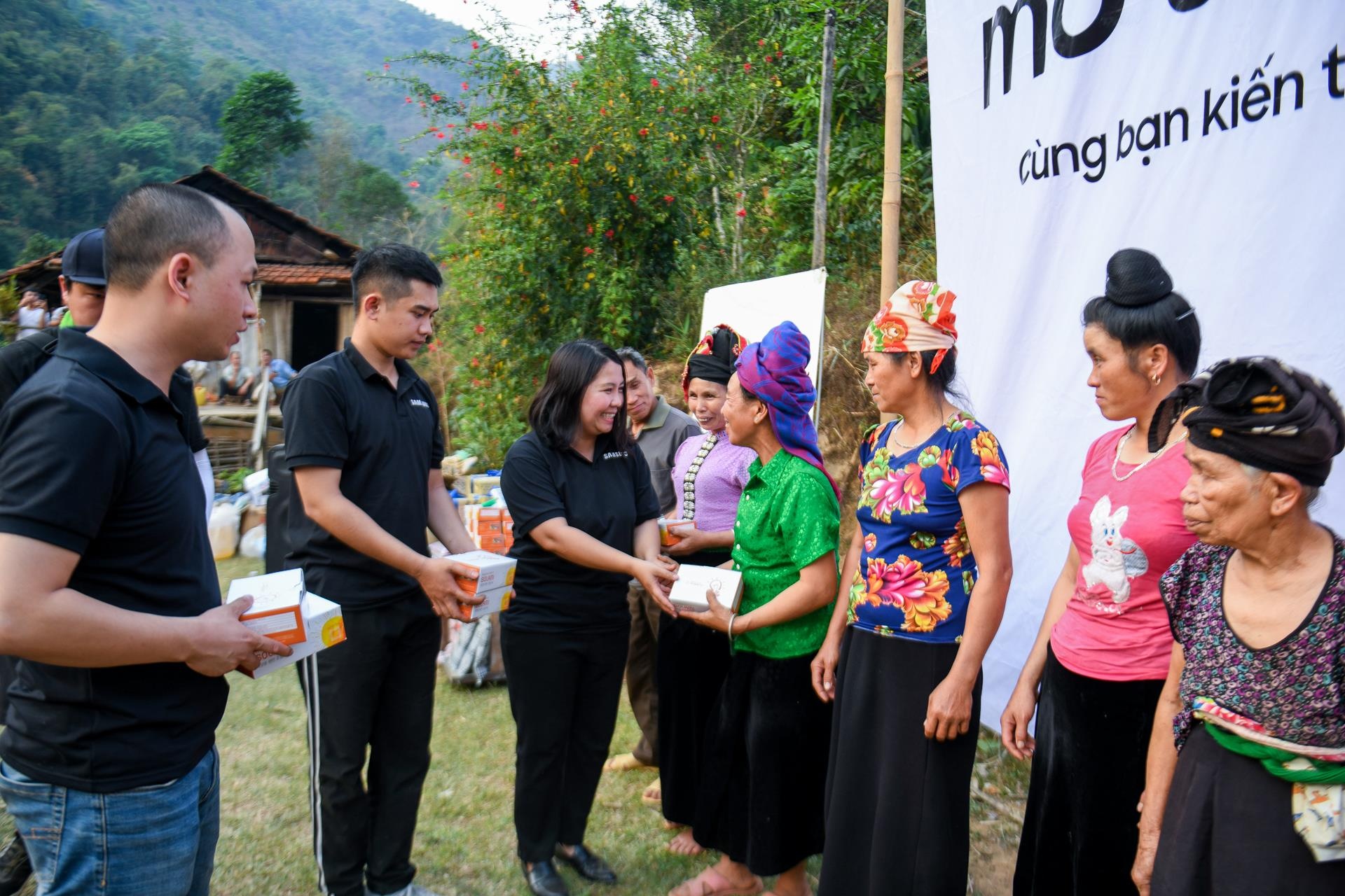 Samsung ảnh 4 Samsung anh 4