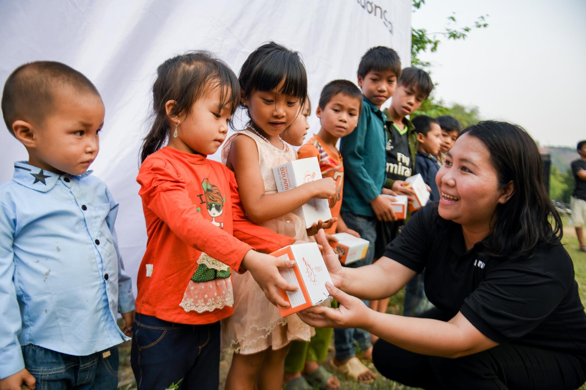 Samsung ảnh 3 Samsung anh 3