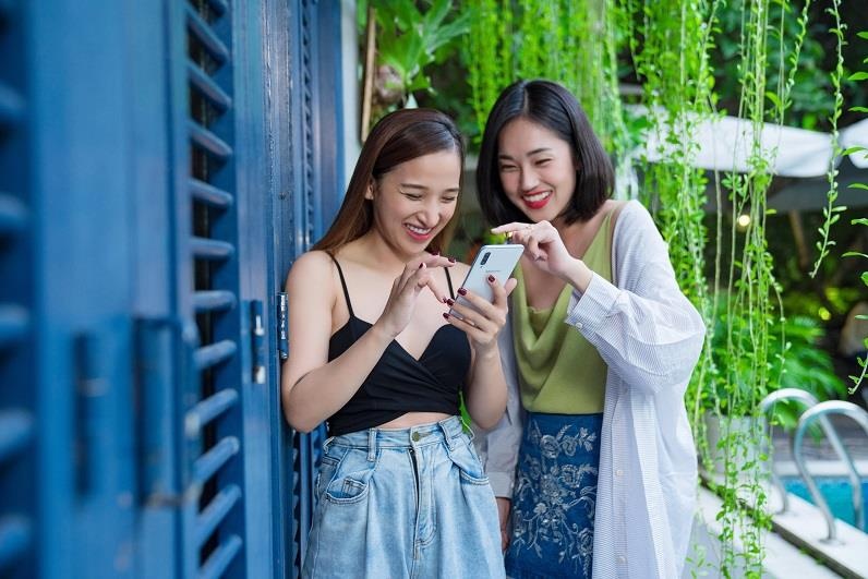 Nguoi tre 4.0 dang ket ban voi ai? hinh anh