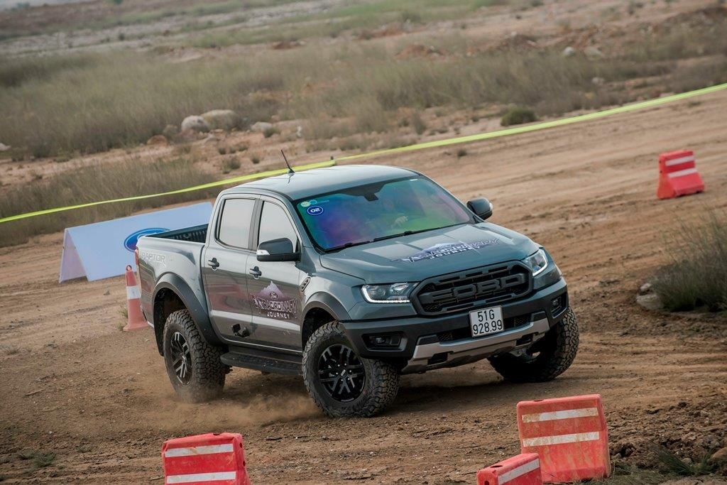 Ford Ranger Raptor anh 11