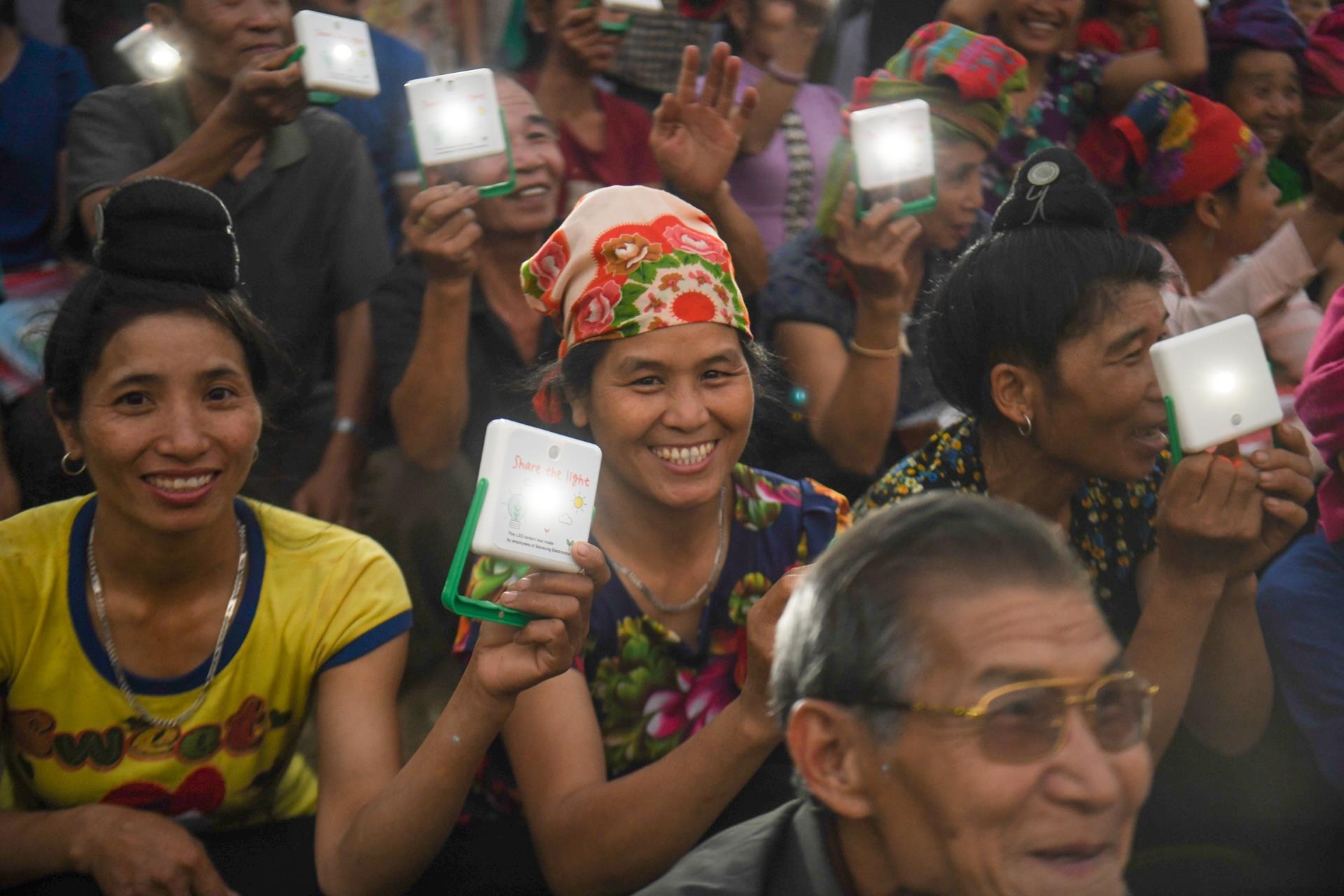 Samsung ảnh 3 Samsung anh 3