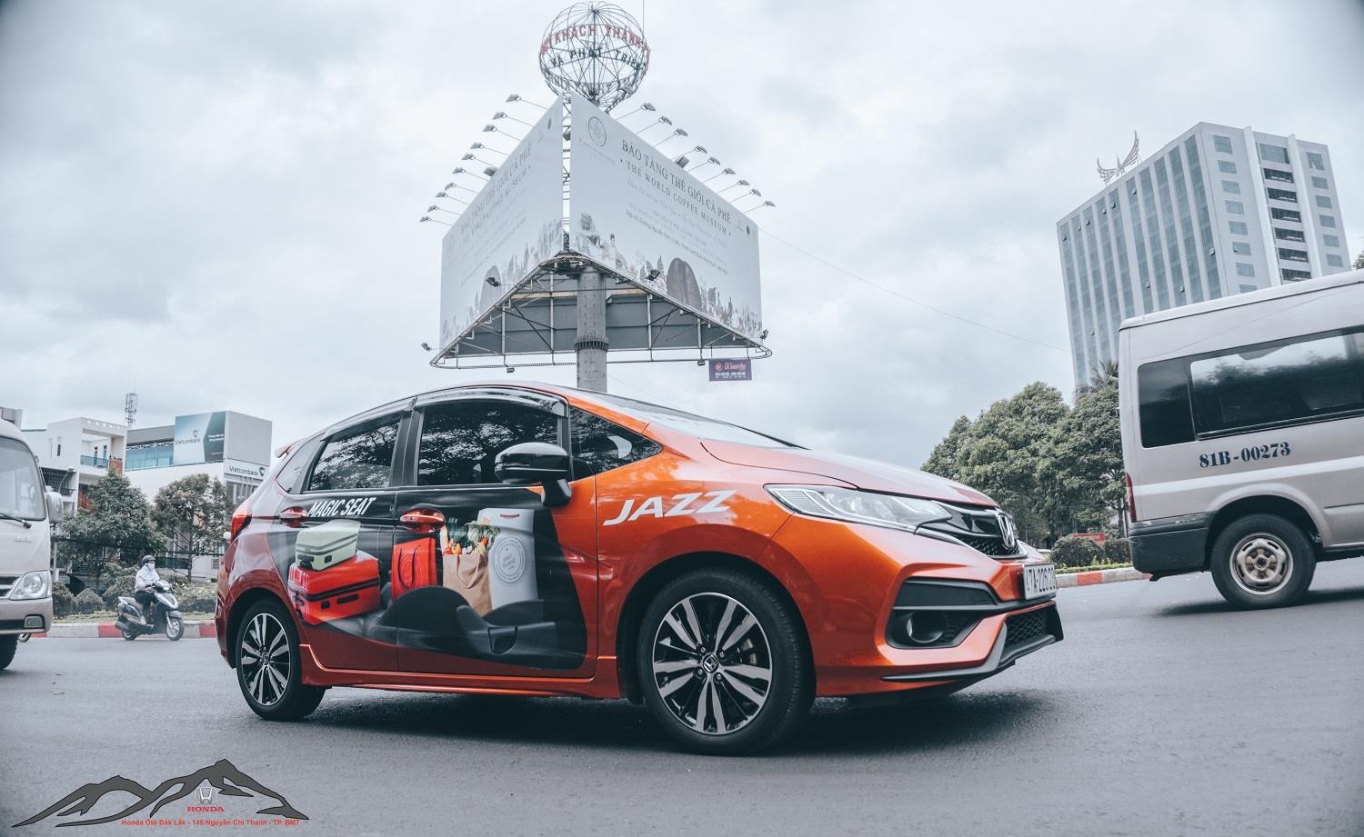 Honda Viet Nam tang qua toi 44 trieu dong cho khach mua xe Jazz hinh anh