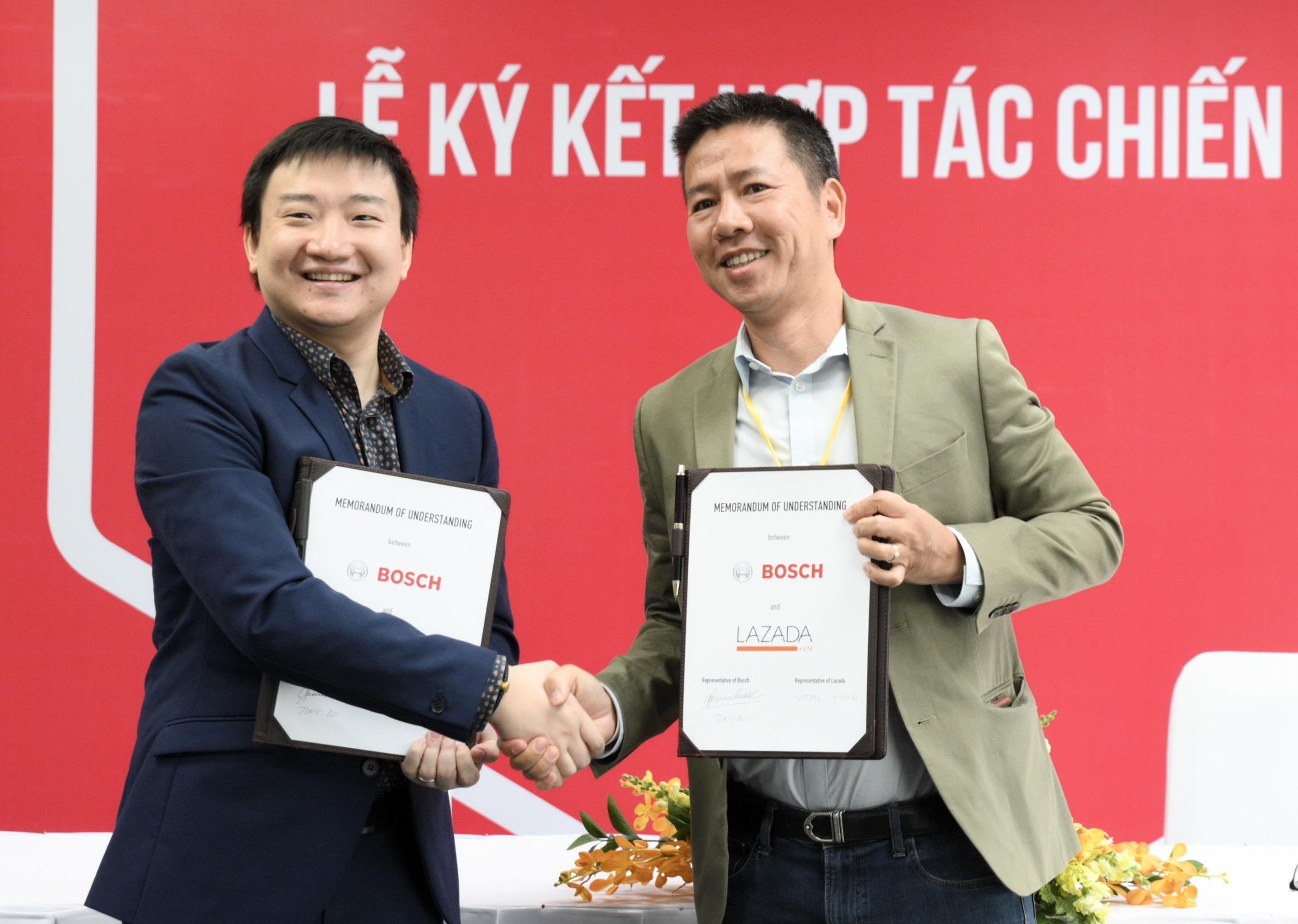 Thuong mai dien tu bat tay cung nha ban le - ai la nguoi huong loi? hinh anh