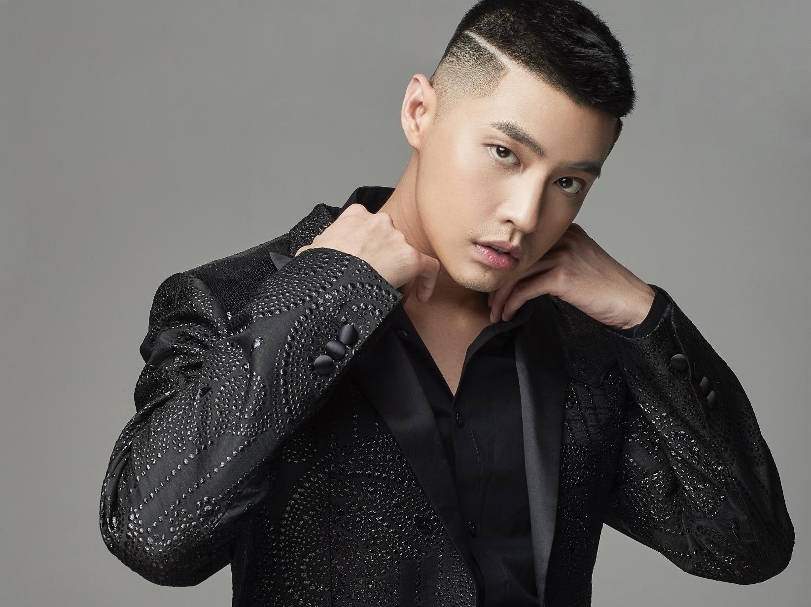 Toc Tien, Noo Phuoc Thinh hoi ngo 6.000 khan gia Ha thanh vao thang 5 hinh anh