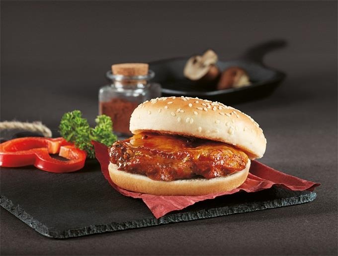 C.P. Five Star anh 4