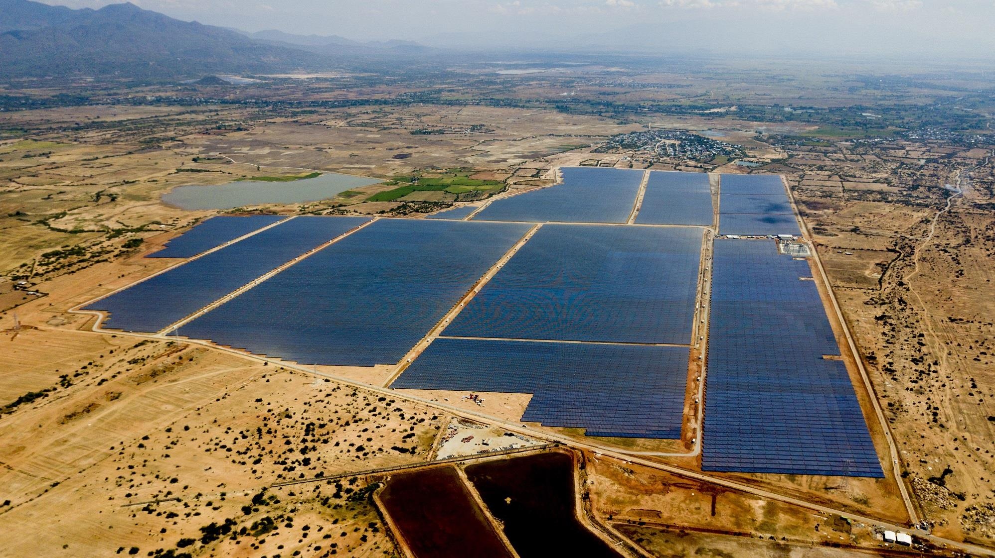 Nha may dien mat troi lon nhat DNA va tiem nang phat trien Ninh Thuan hinh anh