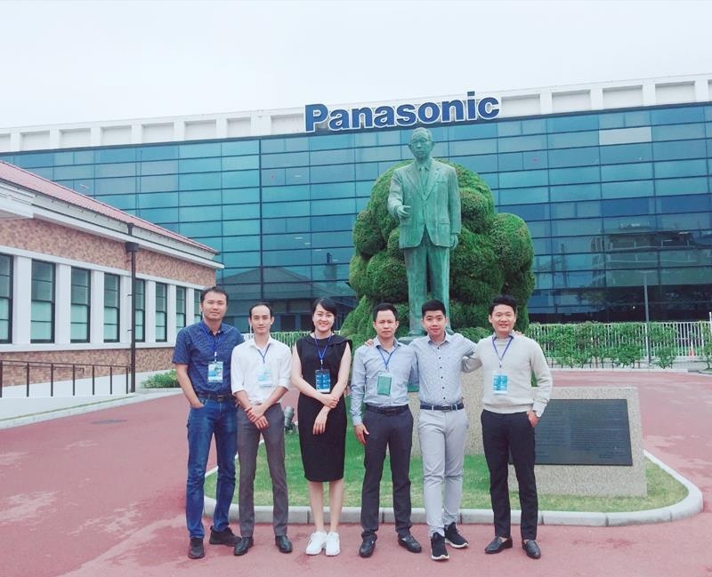 Can bo The Gioi Dien Giai sang Nhat hoc chuyen sau cong nghe ion kiem hinh anh