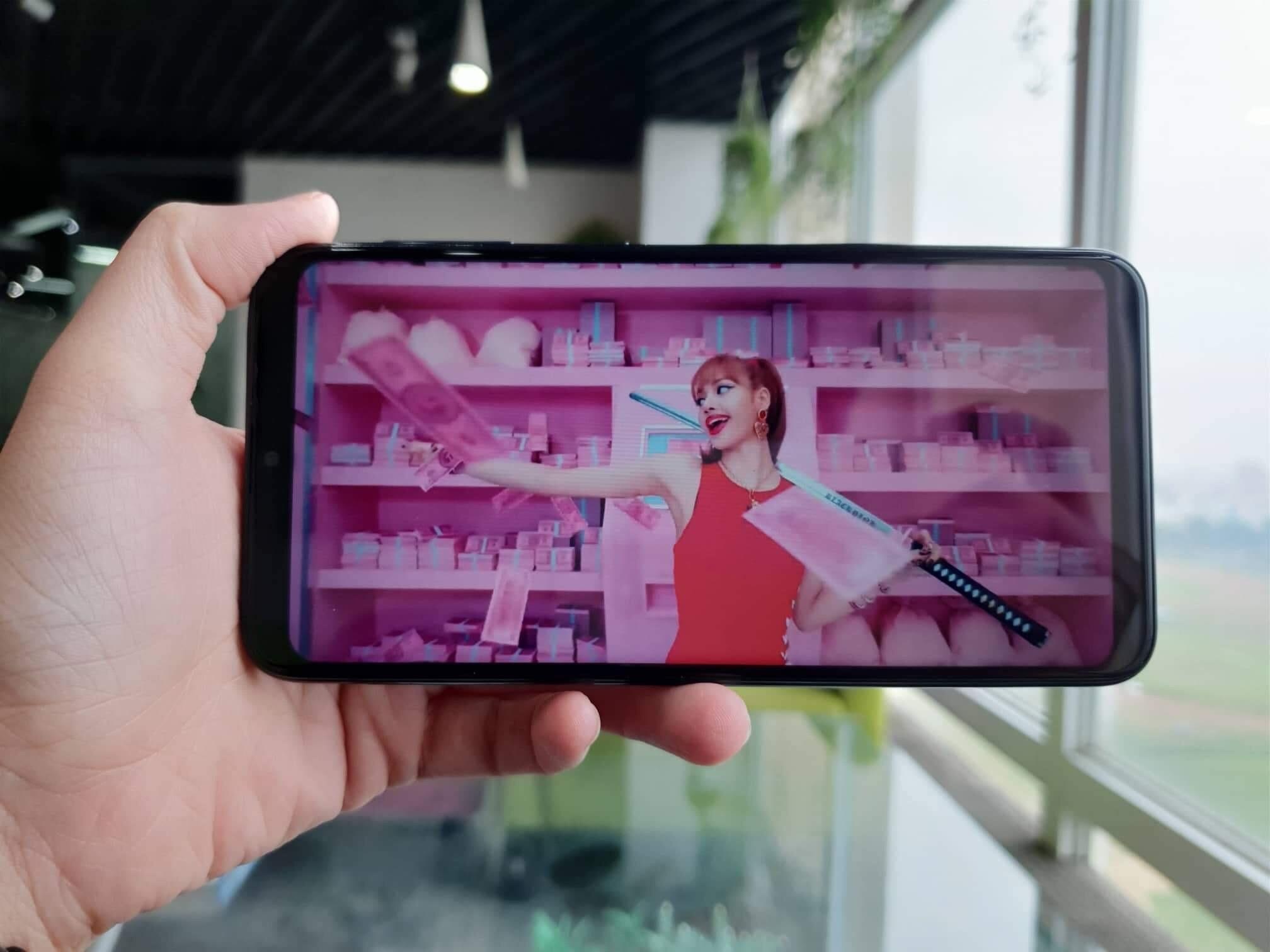 Samsung Galaxy M10, smartphone tầm trung ảnh 2 Samsung Galaxy M10, smartphone tam trung anh 2