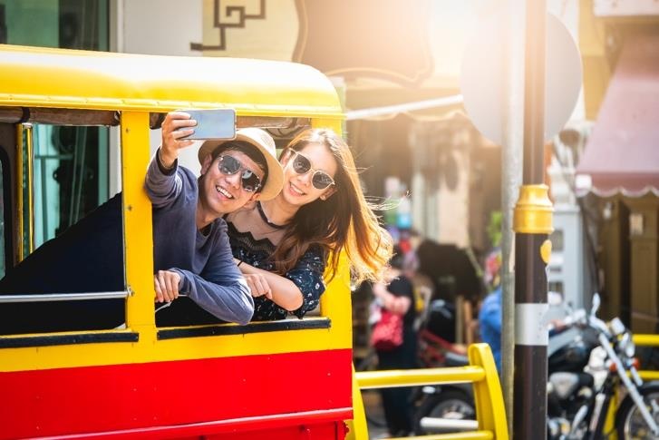 Cach chon goi trai nghiem he cho moi lua tuoi hinh anh