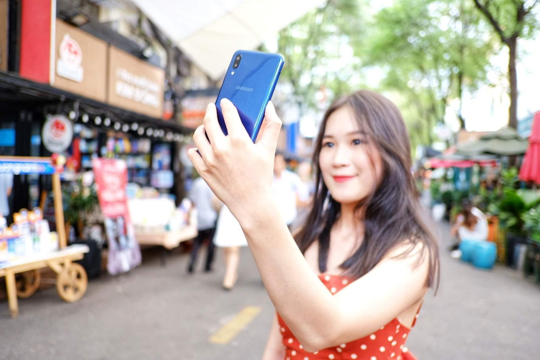 Samsung Galaxy M10, smartphone tầm trung ảnh 7 Samsung Galaxy M10, smartphone tam trung anh 7