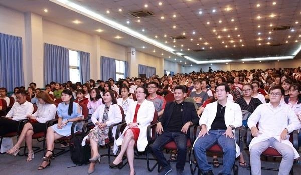 Trung tâm điều trị mụn Dr. Huệ ảnh 1 Trung tam dieu tri mun Dr. Hue anh 1