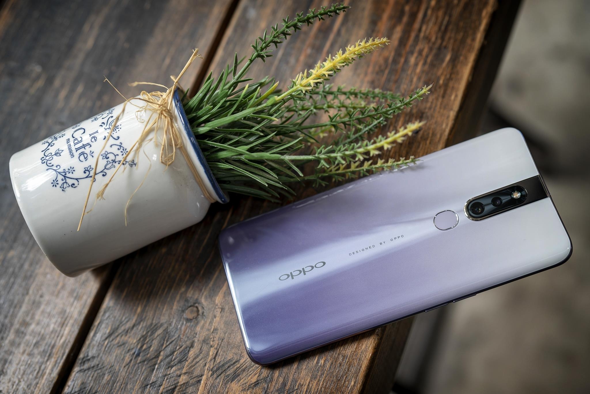 Oppo F11 Pro ra mat phien ban xam tinh van hinh anh