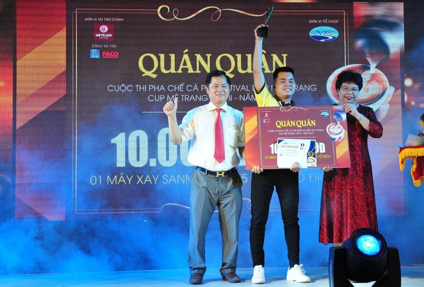 Le hoi Me Trang anh 1