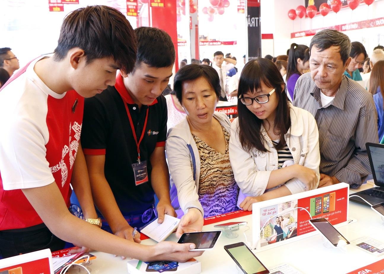 Huong 0% lai suat, duyet ho so tu 10 phut khi mua tra gop tai FPT Shop hinh anh