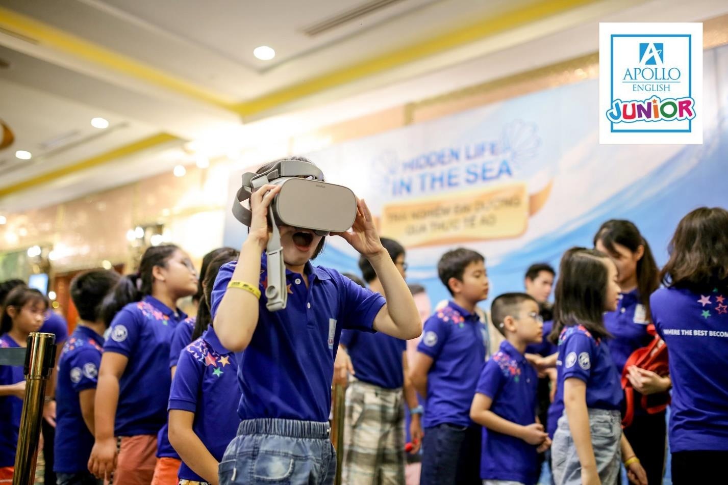 Apollo English anh 1