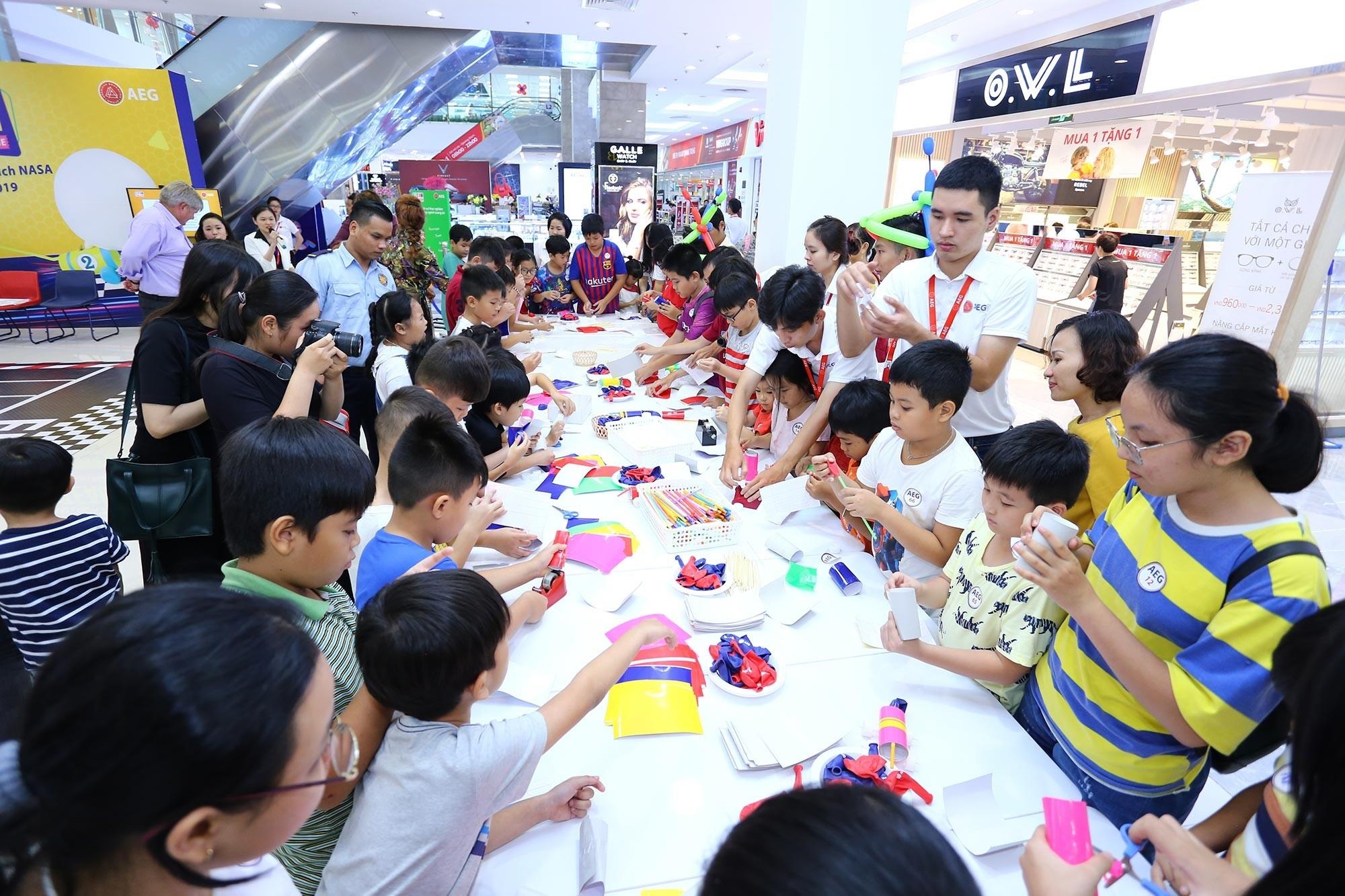 American Education Group anh 2