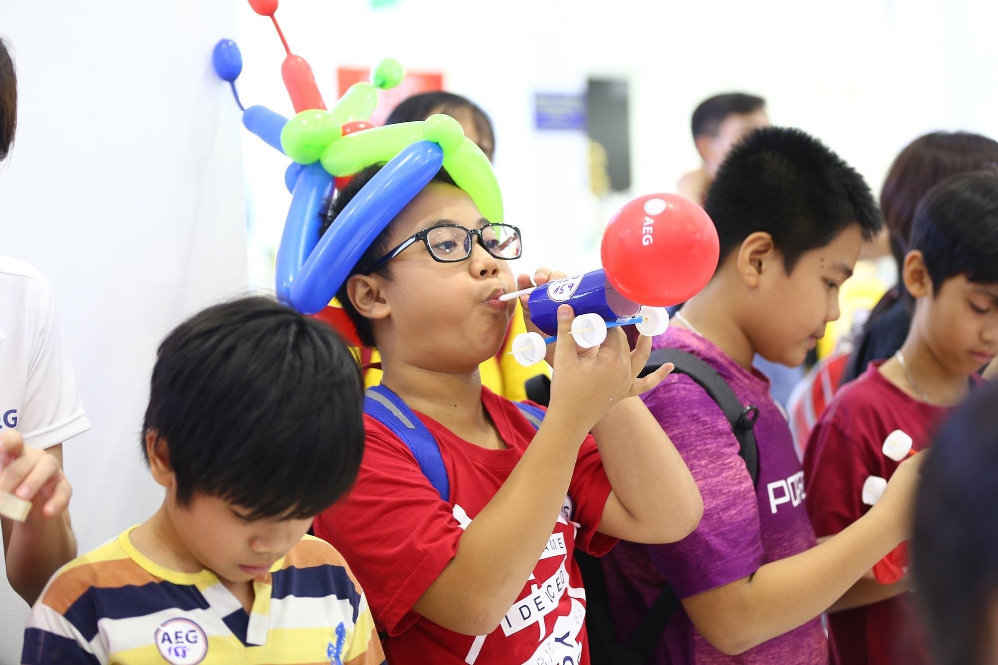 American Education Group anh 3