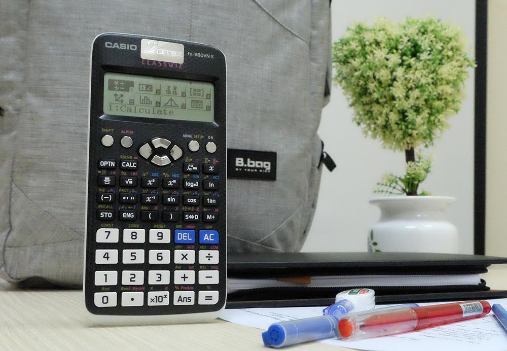 Loai may tinh cam tay nao phu hop mang vao phong thi? hinh anh