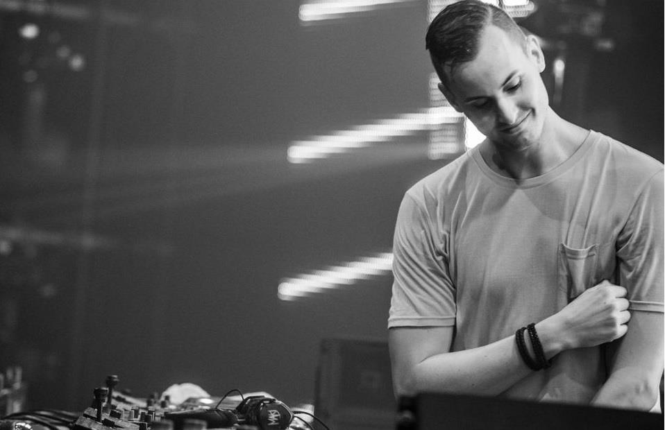 DJ Makj tro lai VN trong su kien khoi dong Ultra Korea 2019 hinh anh