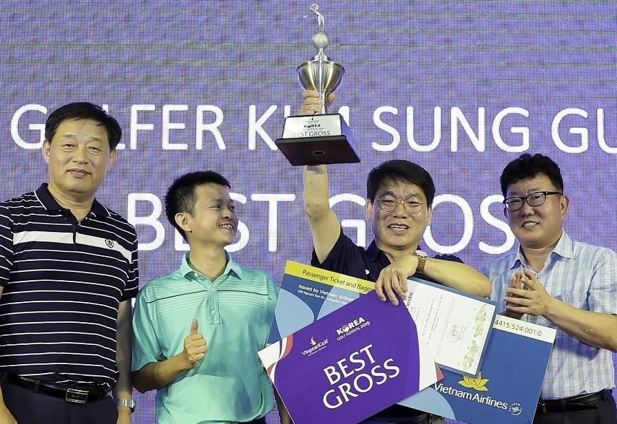 VDV Kim Sung Guk thang giai dau 'Vinpearl golf - Korea golf festival' hinh anh