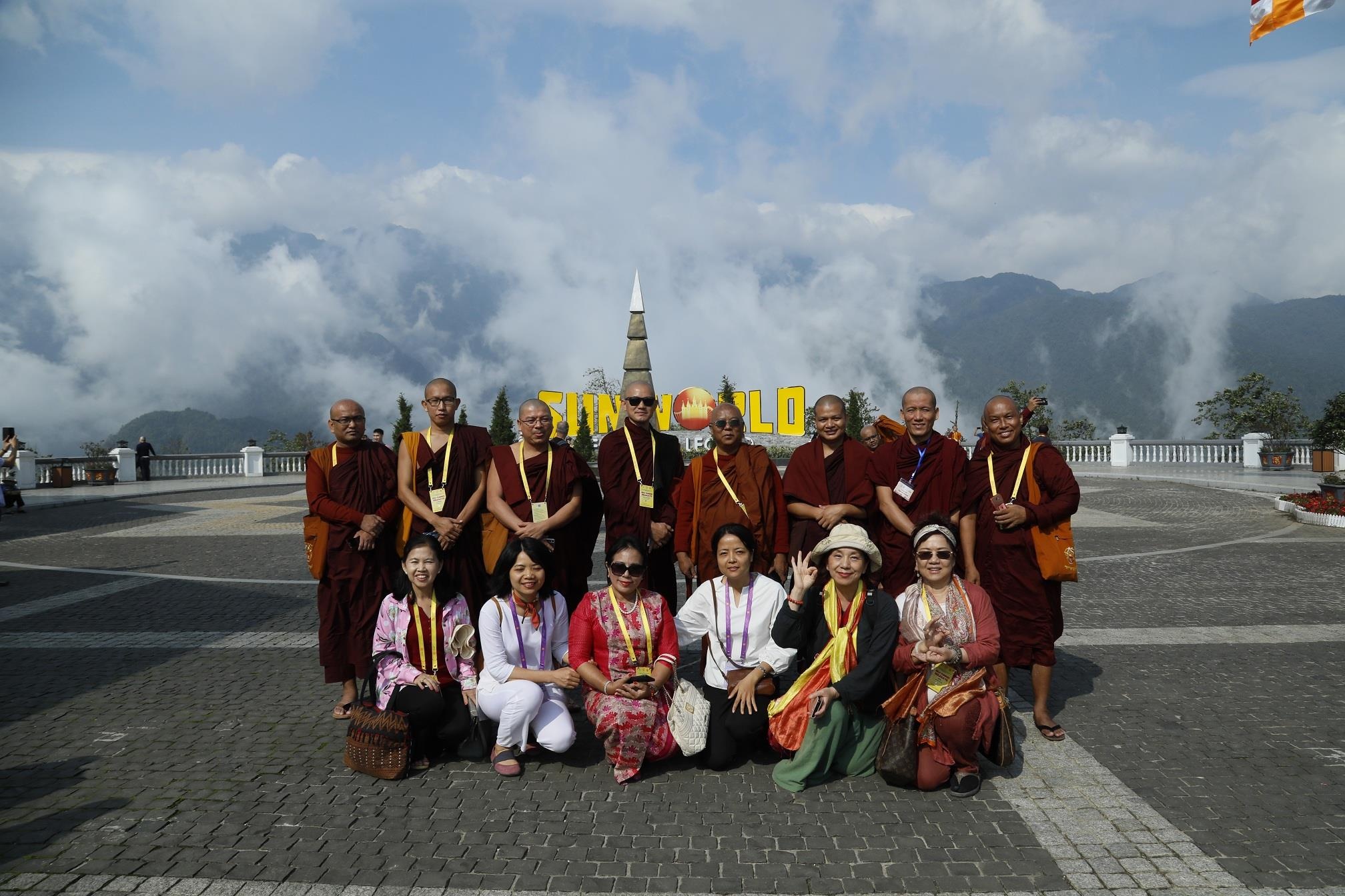 Fansipan,  Vesak anh 9