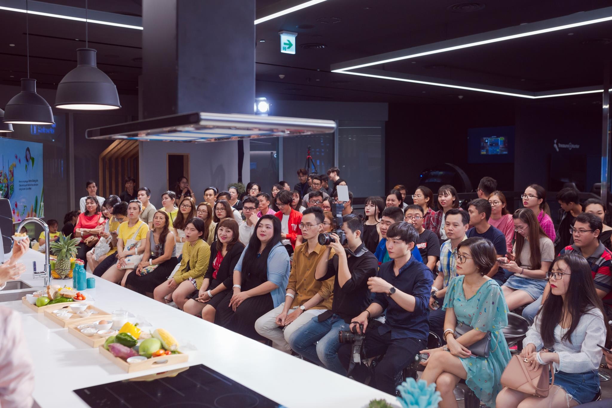 Samsung Showcase anh 1