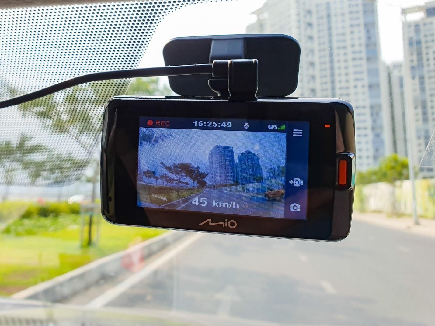 Camera hanh trinh Mio anh 1