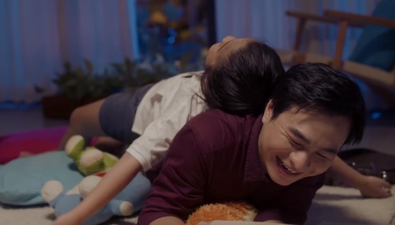 Phim ngan 'Lon cung con' - hanh trinh yeu thuong qua loi ke cua ba me hinh anh
