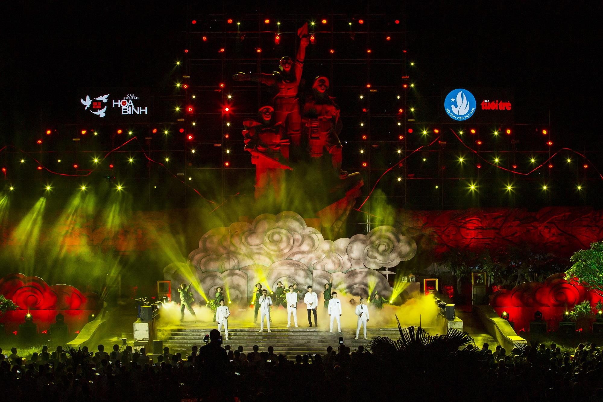 Tuổi trẻ Việt Nam - Câu chuyện hoà bình ảnh 1 Tuoi tre Viet Nam - Cau chuyen hoa binh anh 1