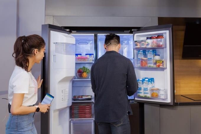 fitness,  Samsung Showcase,  tu lanh RS5000 anh 5