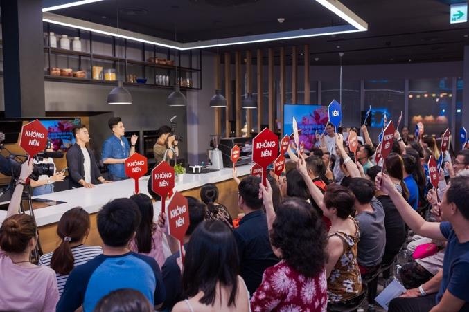 fitness,  Samsung Showcase,  tu lanh RS5000 anh 9