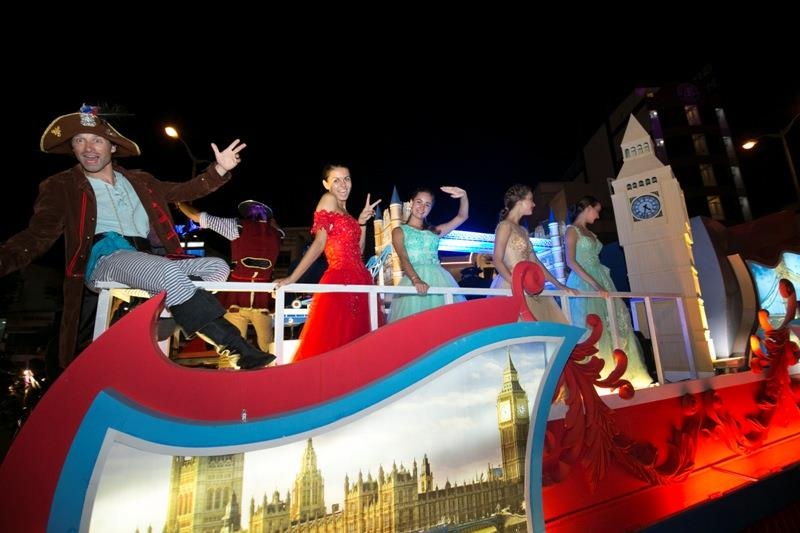 Den Da Nang mua DIFF 2019 de hoa minh vao le hoi carnaval duong pho hinh anh