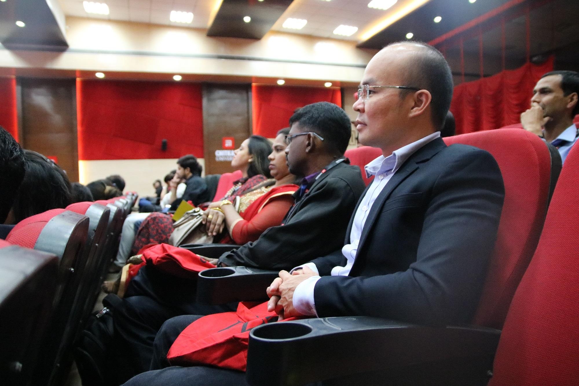 Tap doan giao duc Nguyen Hoang anh 3