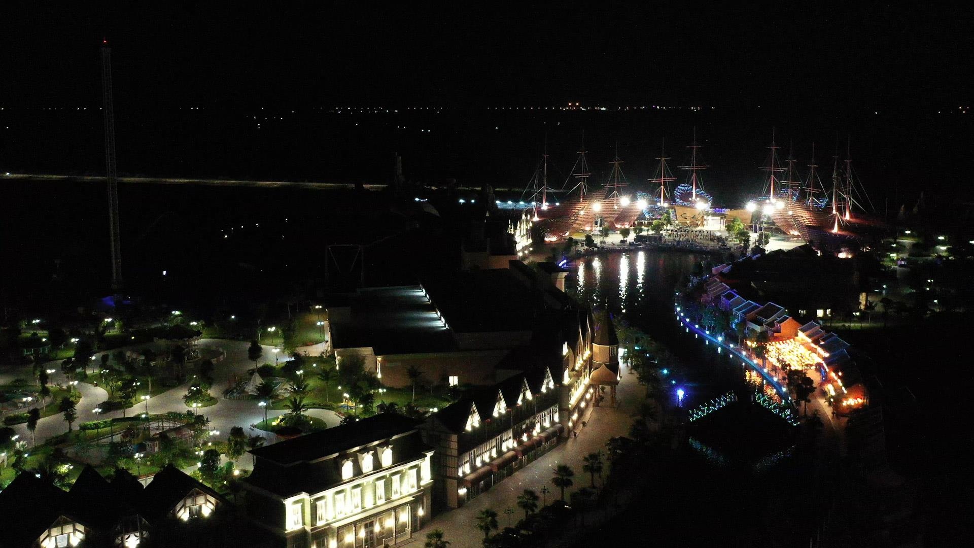 Vinpearl Land Nam Hoi An anh 2