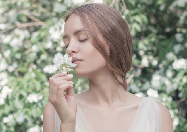 Xu huong cham soc quan ao gan gui thien nhien cho phu nu hien dai hinh anh