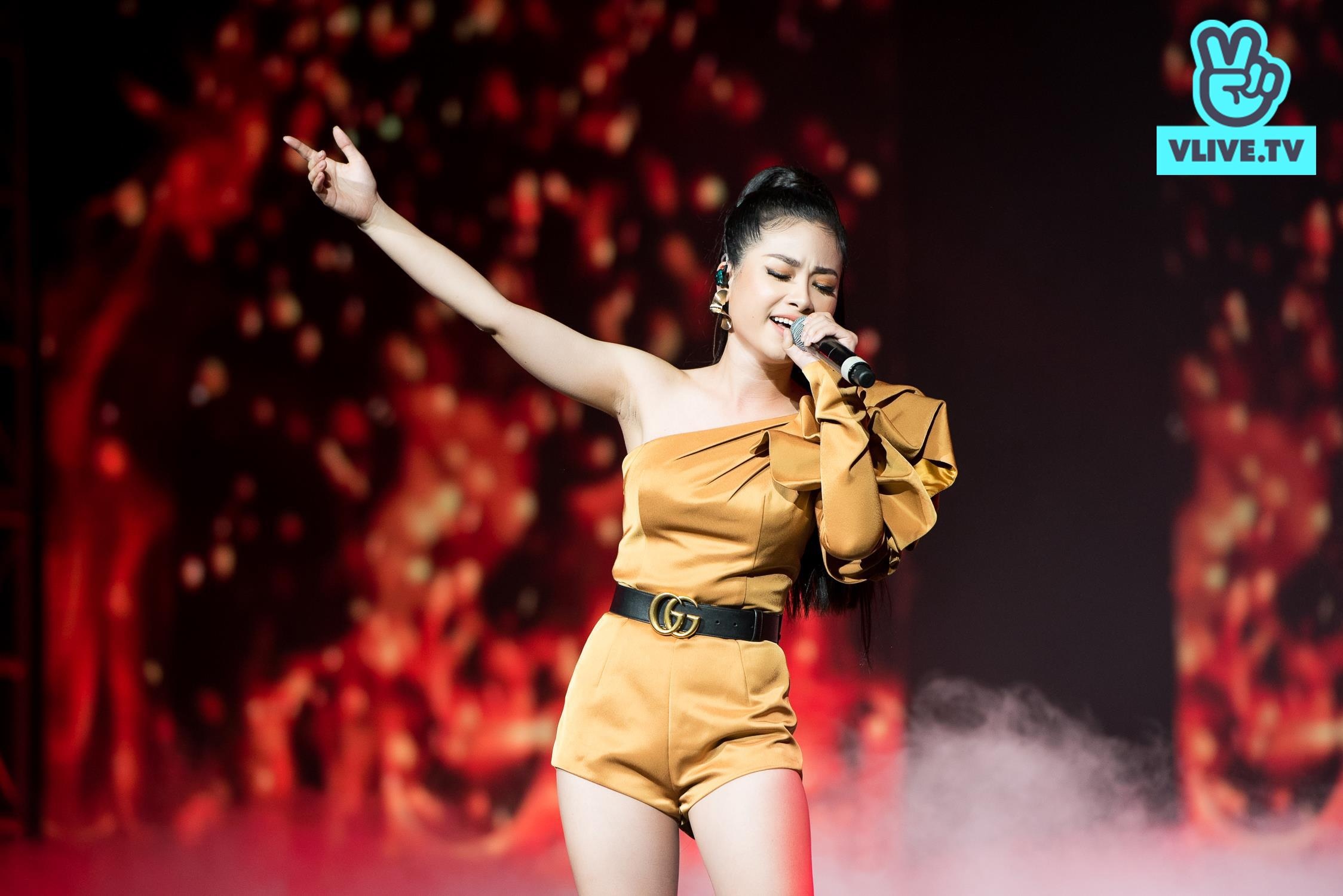 V Heartbeat Live anh 2