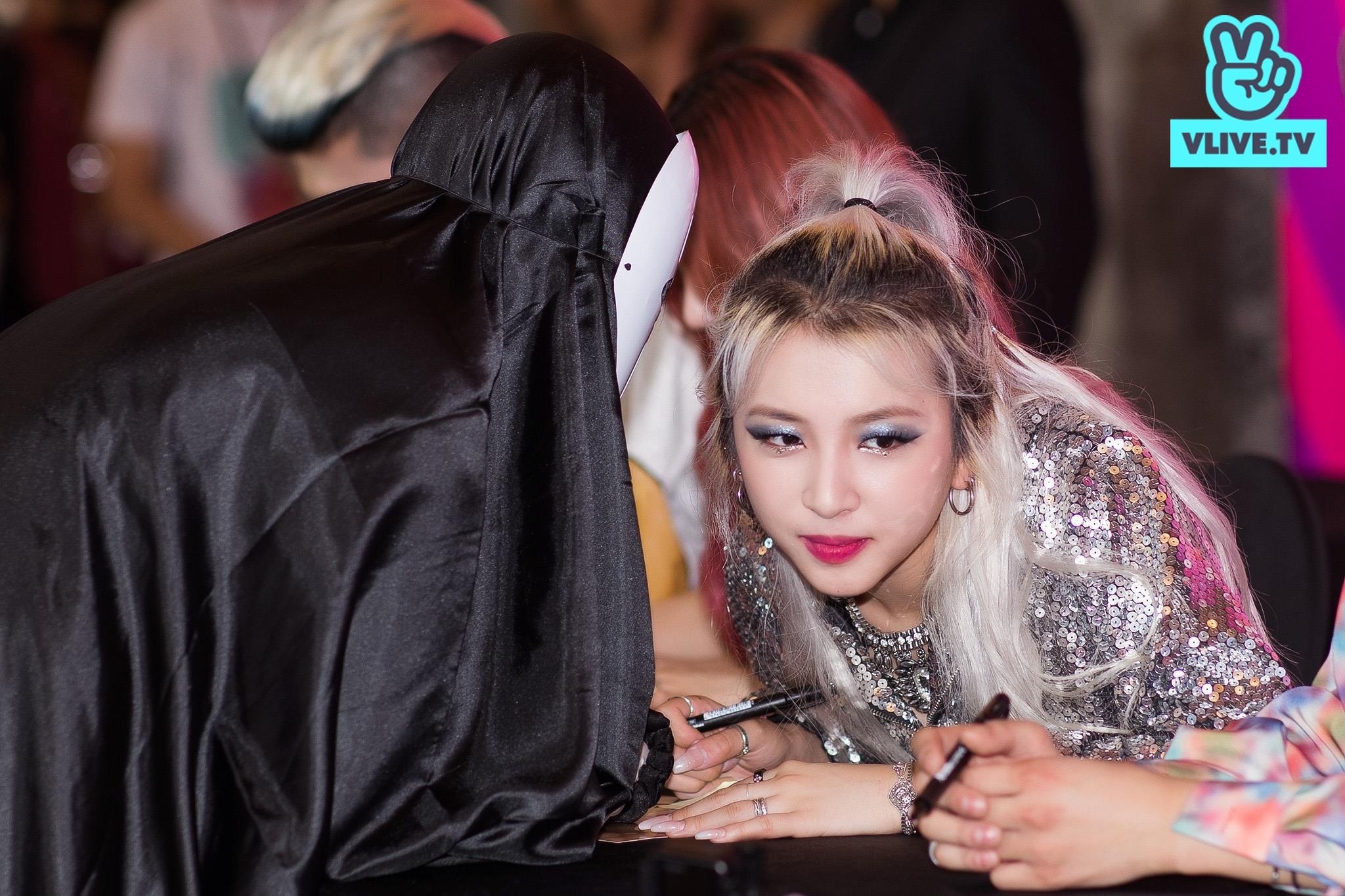 dem nhac Viet - Han la Ha Sung Woon va KARD anh 11