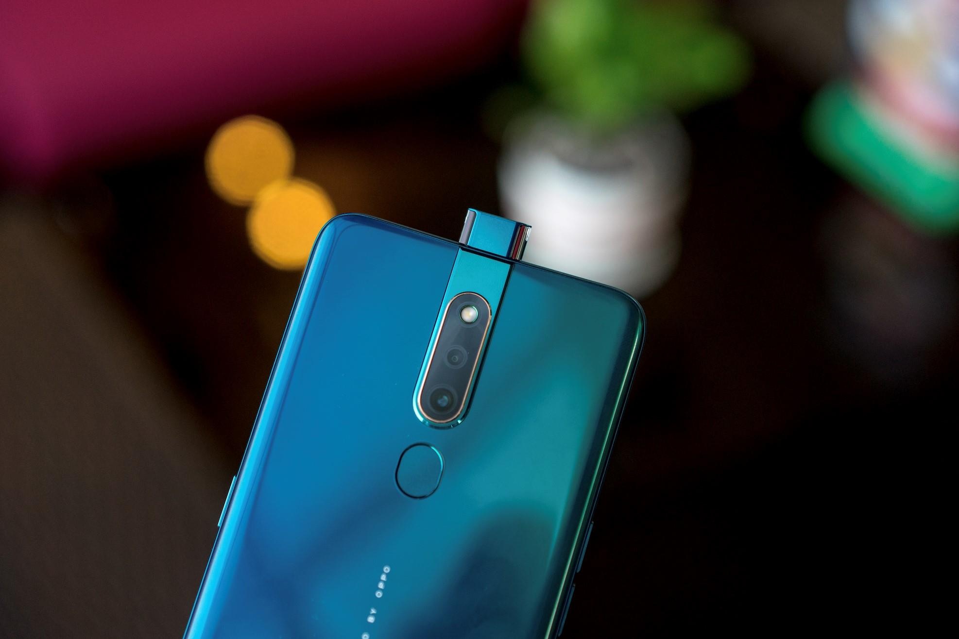 Oppo Reno - cu chuyen minh nghiem tuc nham vuon len phan khuc cao cap hinh anh