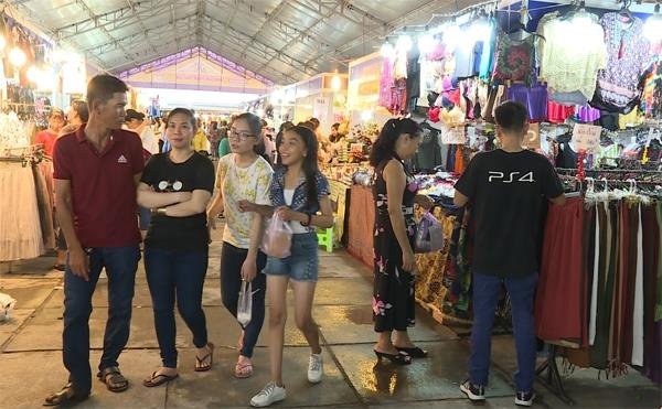 Hội chợ Mua sắm & Ẩm thực hàng Việt Nam - Thái Lan ảnh 1 Hoi cho Mua sam & Am thuc hang Viet Nam - Thai Lan anh 1