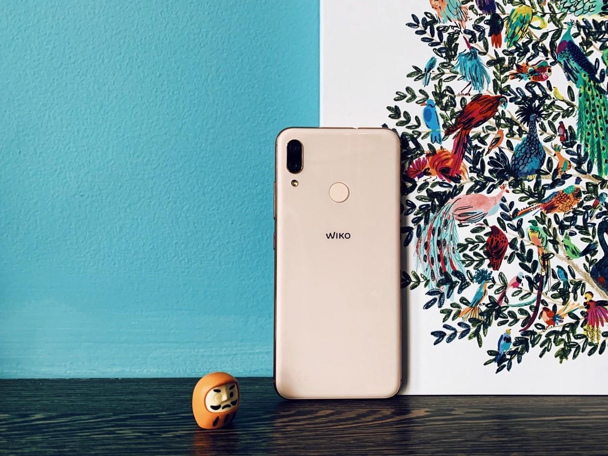 Wiko View3 Lite - doi thu nang ky trong tam gia 2 trieu dong hinh anh